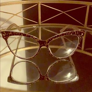 Cateye glasses